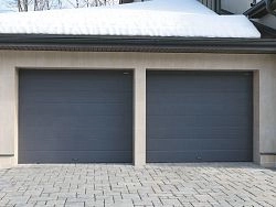 Cекционные ворота 2500х2300 мм антрацитовые DoorHan RSD02